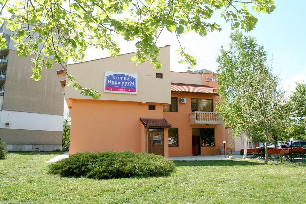 Interrum Hotel Razgrad ภายนอก รูปภาพ