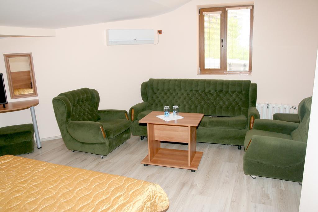 Interrum Hotel Razgrad ห้อง รูปภาพ